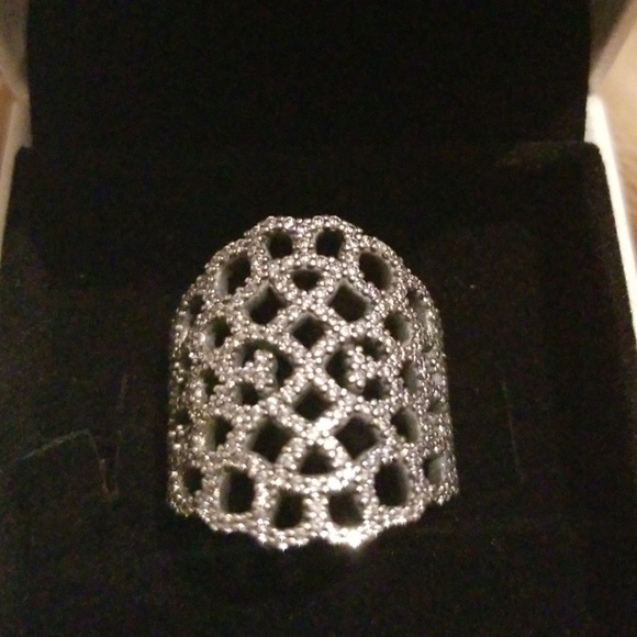 Shimmering lace pandora ring- nwot - Picture 1 of 3